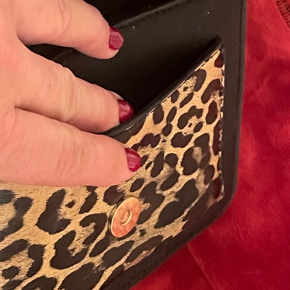 Handbag - Picture 7 of 8